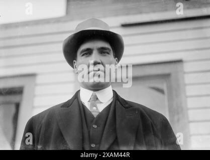 Jess Willard, 1913 ans. Montre le boxeur poids lourd Jess Willard (1881-1968). Banque D'Images