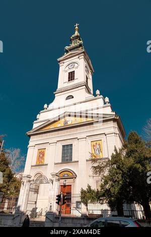 Belgrade, Serbie - 8 fév 2024 : L'église Cathédrale de préparé Michel l'Archange est une église cathédrale orthodoxe serbe dans le centre de Belgrade, Ser Banque D'Images