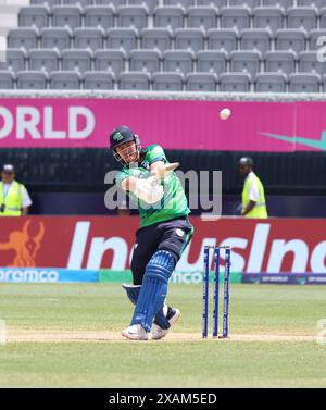 NewYork, États-Unis. 7 juin 2024. Coupe du monde de cricket masculin de l'ICC Canada v IRLANDE Canada gagné par 12 courses le Canada a fait 137 pour 7 en 20 overs. Et l'Irlande 125 -7 au Nassu County International Cricket Stadium, East Meadow, NY. Dans l'image : crédit : Seshadri SUKUMAR/Alamy Live News Banque D'Images