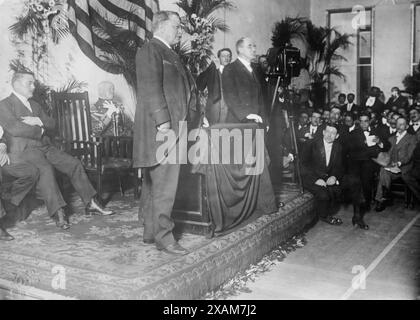 Roosevelt au Y.M.C.A. Rio Janeiro, 1913. Montre le président Theodore Roosevelt (1858-1919) à Rio de Janeiro, Brésil avant l'expédition scientifique Roosevelt-Rondon sur le fleuve Amazone qui a commencé en 1913. Banque D'Images