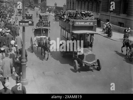 5e av. N.Y.C., entre c1910 et c1915. Banque D'Images