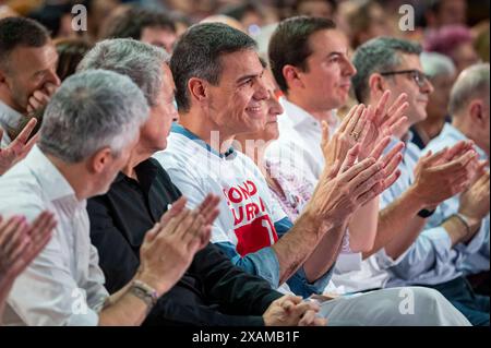 Politique 2024 : cérémonie de clôture de la campagne électorale du PSOE pour le Parlement européen lors de la cérémonie de clôture de la campagne électorale du parti PSOE pour les élections du Parlement européen le 7 juin 2024, à Madrid, Espagne. Fuenlabrada Polideportivo Fernando Martin Madrid Espagne Copyright : xAlbertoxGardinx AGardin Pol EE PSOE 07Jun24 055 Banque D'Images