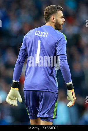 Le gardien de but écossais Angus Gunn regarde lors d'un amical international à Hampden Park, Glasgow. Date de la photo : vendredi 7 juin 2024. Banque D'Images