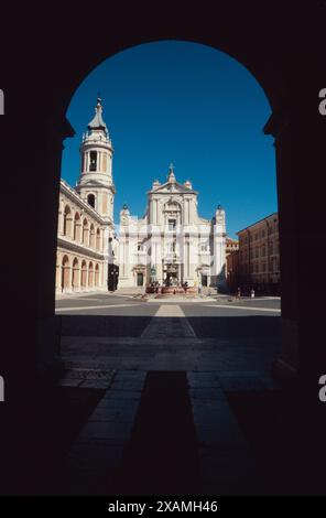 L'Italie, Marches, Loreto, Madonna square, Santa Casa sanctuary Banque D'Images