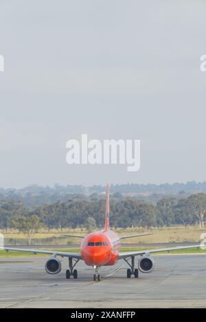 Jetstar Airways 10th anniversaire Red Livery et Airbus a320 NEO Jetstar Generation à l'aéroport de Tullamarine, Melbourne, Australie. Banque D'Images