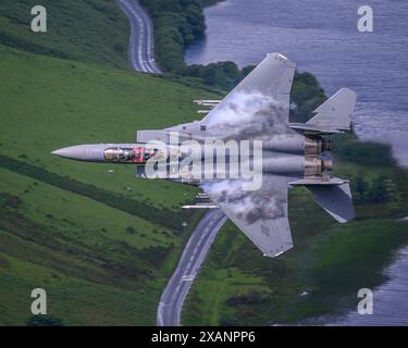 Entraînement de bas niveau de l'USAF F15 Mach Loop Banque D'Images