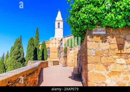 Toscane, Italie. Rue dans la vieille ville Pienza, province de Sienne. Banque D'Images