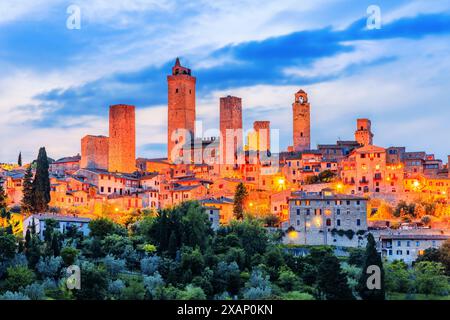 San Gimignano, province de Sienne. Vue aérienne de la ville. Toscane, Italie. Banque D'Images