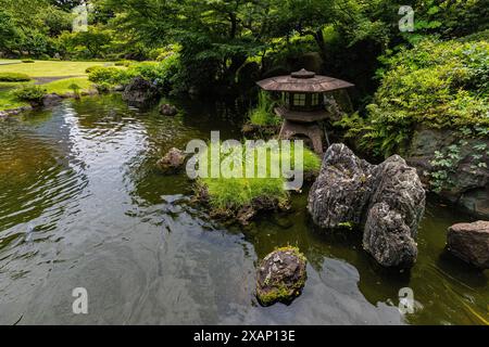 International House Garden a été désigné par le célèbre architecte paysagiste Ogawa Jihei en 1929 pour un manoir qui occupait la propriété avant la co Banque D'Images