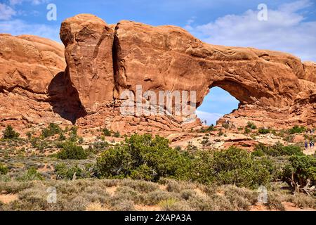 Arches National Park, Utah, États-Unis d'Amérique - 8 juin 2024 : formation rocheuse dans l'état américain de l'Utah Turret Arch dans le désert *** Felsformation im US-Bundesstaat Utah Turret Arch in der Wüste Banque D'Images