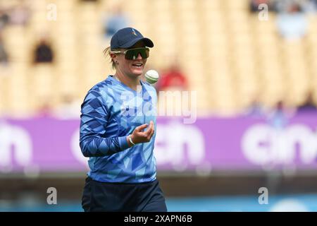 Birmingham, Royaume-Uni. 08 juin 2024. Hollie Armitage lors de la Charlotte Edwards Cup match entre Central Sparks et Northern Diamonds à Edgbaston Cricket Ground, Birmingham, Angleterre le 8 juin 2024. Photo de Stuart Leggett. Utilisation éditoriale uniquement, licence requise pour une utilisation commerciale. Aucune utilisation dans les Paris, les jeux ou les publications d'un club/ligue/joueur. Crédit : UK Sports pics Ltd/Alamy Live News Banque D'Images