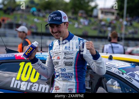 Tom Ingram 80 Pole Qualifying lors du BTCC au circuit de Thruxton, Andover, Royaume-Uni le 8 juin 2024. Photo de Chris Williams. Utilisation éditoriale uniquement, licence requise pour une utilisation commerciale. Aucune utilisation dans les Paris, les jeux ou les publications d'un club/ligue/joueur. Crédit : UK Sports pics Ltd/Alamy Live News Banque D'Images