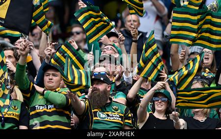 Twickenham, Royaume-Uni. 08 juin 2024. Finale de rugby Gallagher Premiership. Northampton Saints V Bath Rugby. Stade de Twickenham. Twickenham. Supporters de Northampton lors de la finale de rugby Gallagher Premiership entre les Northampton Saints et Bath Rugby. Crédit : Sport in Pictures/Alamy Live News Banque D'Images