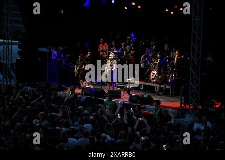 Augsbourg, Allemagne. 07/06/2024. FAT Mike performe au concert NOFX Punk in drublic : Lasst Tour 2024. 40 Years, 40 Cities, 40 Songs x Day - le groupe punk emblématique NOFX a livré une performance inoubliable à Augsbourg dans le cadre de sa tournée d'adieu. Crédit : Valerio Agolino / Alamy Live News Banque D'Images