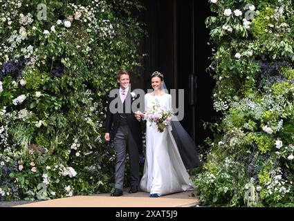 Chester, Angleterre. ROYAUME-UNI. 07 juin 2024. Hugh Grosvenor, duc de Westminster et son épouse Olivia Grosvenor, duchesse de Westminster quittent la cathédrale de Chester Banque D'Images