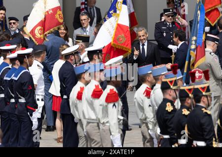 Paris, France. 08 juin 2024. L’ancien président français Nicolas Sarkozy assiste à une cérémonie à l’Arc de Triomphe, à Paris, le 8 juin 2024. Le président AMÉRICAIN Joe Biden doit rencontrer Macron pour des entretiens au Palais de l'Élysée à Paris, suivis d'un banquet d'État donné en son honneur, la bataille de l'Ukraine contre l'invasion russe étant le sujet dominant. Photo Raphael Lafargue/ABACAPRESS. COM Credit : Abaca Press/Alamy Live News Banque D'Images