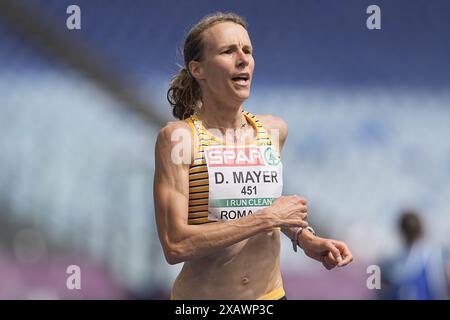 ROM, Italie. 09 juin 2024. Athlétisme : Championnats d'Europe : Domenika Mayer, Allemagne, dans le semi-marathon des Championnats d'Europe. Crédit : Michael Kappeler/dpa/Alamy Live News Banque D'Images