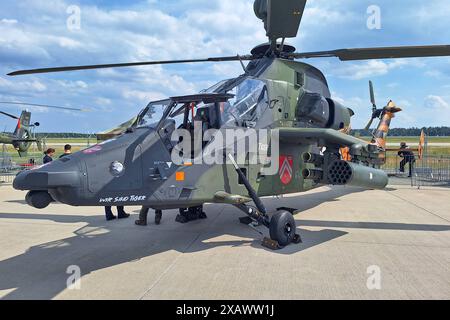Schönefeld, Brandenburg, Deutschland, 07.06.2024 : ExpoCenter-Airport : internationale Luft- und Raumfahrtausstellung Berlin ILA : Eurocopter Tiger, Deutsch-Französischer Kampfhubschrauber von Airbus Helicopters *** Schönefeld, Brandenburg, Allemagne, 07 06 2024 ExpoCenter Airport International Aerospace Exhibition Berlin ILA Eurocopter Tiger, hélicoptère de combat germano-français d'Airbus Helicopters Copyright : xdtsxdtsxtenagturx 39398 Banque D'Images
