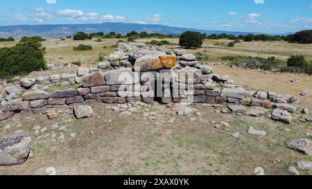 Tombeau des géants Somu de Sorcu dans la Giara di Siddi dans le centre de la Sardaigne Banque D'Images