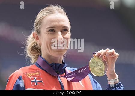 ROM, Italie. 09 juin 2024. Athlétisme : Championnats d'Europe : Karoline Bjerkeli Grovdal, Norvège remporte le semi-marathon d'Europe. Crédit : Michael Kappeler/dpa/Alamy Live News Banque D'Images