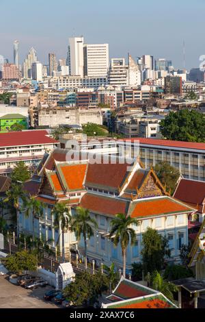 Toits de ville de Wat Saket, Golden Mountain, Temple Srakesa, Bangkok, Thaïlande Banque D'Images