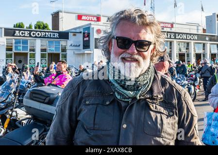 Si King à l'Ace Cafe pour une promenade en moto commémorant le « motard » Dave Myers, décédé en février 2024. Événement intitulé Dave Day Banque D'Images