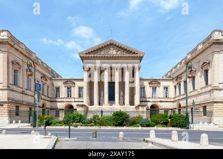 Le palais de justice de Montpellier, dans l'Hérault, est un bâtiment classé monument historique. Banque D'Images