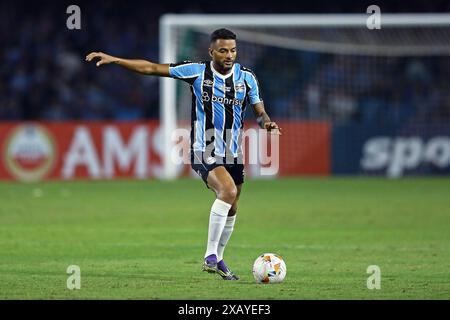 Curitiba, Brésil. 08 juin 2024. Reinaldo de Gremio, lors du match entre Gremio et Estudiantes pour la 5e manche du Groupe C de Libertadores 2024, au stade Couto Pereira, à Curitiba, Brésil, le 08 juin. Photo : Heuler Andrey/DiaEsportivo/Alamy Live News crédit : DiaEsportivo/Alamy Live News Banque D'Images