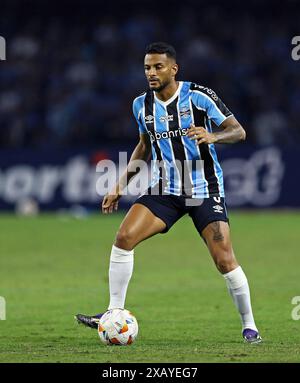 Curitiba, Brésil. 08 juin 2024. Reinaldo de Gremio, lors du match entre Gremio et Estudiantes pour la 5e manche du Groupe C de Libertadores 2024, au stade Couto Pereira, à Curitiba, Brésil, le 08 juin. Photo : Heuler Andrey/DiaEsportivo/Alamy Live News crédit : DiaEsportivo/Alamy Live News Banque D'Images