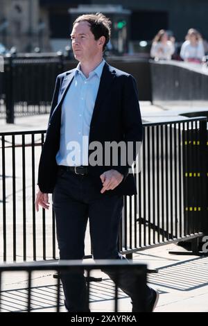 Chambres du Parlement, Londres, Royaume-Uni. 4 septembre 2023. Ancien chancelier de l’Échiquier, George Osborne, « faux », quittant les chambres du Parlement. Banque D'Images