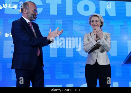 Bruxelles, Belgique. 09 juin 2024. Le président du PPE Manfred Weber et la présidente de la Commission européenne et candidate principale du PPE Ursula von der Leyen prononcent un discours lors d'une soirée d'élection du PPE après le vote pour l'élection du Parlement européen à Bruxelles, Belgique, le 9 juin 2024. Crédit : ALEXANDROS MICHAILIDIS/Alamy Live News Banque D'Images