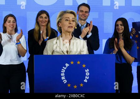 Bruxelles, Belgique. 09 juin 2024. Le président du PPE Manfred Weber et la présidente de la Commission européenne et candidate principale du PPE Ursula von der Leyen prononcent un discours lors d'une soirée d'élection du PPE après le vote pour l'élection du Parlement européen à Bruxelles, Belgique, le 9 juin 2024. Crédit : ALEXANDROS MICHAILIDIS/Alamy Live News Banque D'Images