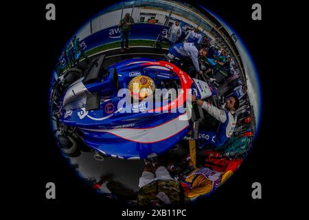 Montréal, Canada, 09 juin, Daniel Ricciardo, originaire d'Australie, concourt pour l'écurie Visa Cash App RB F1 Team. Jour de la course, manche 09 du championnat de formule 1 2024. Crédit : Michael Potts/Alamy Live News Banque D'Images