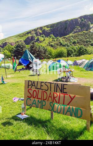 Camp de solidarité palestinien devant le Parlement écossais Banque D'Images