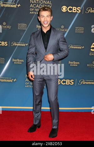 8 juin 2024, Los Angeles, CA, États-Unis : LOS ANGELES - 8 juin : Evan Hofer arrive à la 51e cérémonie annuelle Daytime Emmy Creative Arts & Lifestyle Awards - arrivées à l'hôtel Bonaventure le 8 juin 2024 à Los Angeles, CA. (Crédit image : © Kay Blake/ZUMA Press Wire) USAGE ÉDITORIAL SEULEMENT! Non destiné à UN USAGE commercial ! Banque D'Images