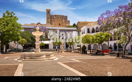 Vue sur la Plaza Mayor d'Osuna, belle ville dans la province de Séville, Espagne Banque D'Images