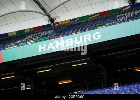 'Hamburg' Schriftzug auf Tribuene, Themenfoto, Themenbild, Symbolfoto, Symbolbild, Stockfoto GER, Stadium Open Media Day Volksparkstadion, Fussball, UEFA Euro 2024, 10.06.2024 Foto : Eibner-Pressefoto/Marcel von Fehrn Banque D'Images