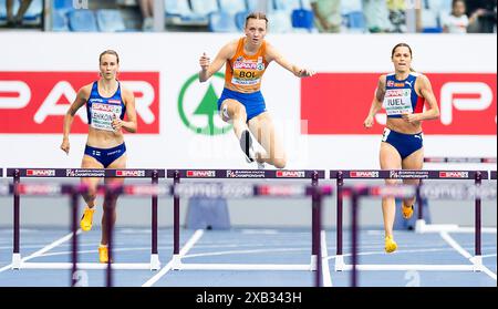 Rome, Italie. 10 juin 2024. ROME - Femke bol en action sur le 400 mètres haies lors de la quatrième journée des Championnats d'Europe d'athlétisme. ANP IRIS VAN DEN BROEK crédit : ANP/Alamy Live News Banque D'Images