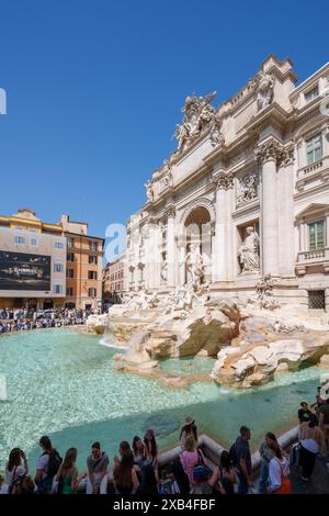 Fontaine de Trevi Centre historique de Rome site du patrimoine mondial de l'UNESCO capitale de l'Italie Rome, région du Latium, Italie, Europe Banque D'Images