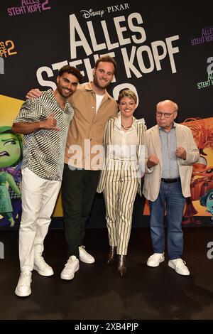 Prtemiere Alles steht Kopf 2 Younes Zarou, deutscher influencer, Leon Windscheidt, Leon Windscheid, deutscher Psychologe und Autor Voice Cast, Tahnee Schaffarczyk, genannt Tahnee, Voice Cast Ankunft, Red Carpet Deutschlandpremiere zu ALLES STEHT KOPF 2 im Kino der Kulturbrauerei in Berlin 10.06.2024 *** Premiere Alsteht KOPF KOPARES, Younes influenceur allemand, Leon Windscheidt, Leon Windscheid, psychologue et auteur allemand Voice Cast, Tahnee Schaffarczyk, appelé Tahnee, Voice Cast Arrival, tapis rouge première allemande de ALLES STEHT KOPF 2 au cinéma Kulturbrauerei à Berlin 10 06 2024 P. Banque D'Images