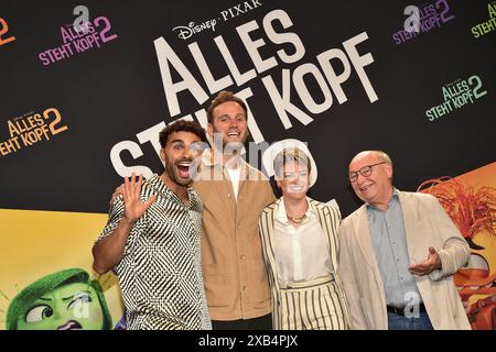 Prtemiere Alles steht Kopf 2 Younes Zarou, deutscher influencer, Leon Windscheidt, Leon Windscheid, deutscher Psychologe und Autor Voice Cast, Tahnee Schaffarczyk, genannt Tahnee, Voice Cast Ankunft, Red Carpet Deutschlandpremiere zu ALLES STEHT KOPF 2 im Kino der Kulturbrauerei in Berlin 10.06.2024 *** Premiere Alsteht KOPF KOPARES, Younes influenceur allemand, Leon Windscheidt, Leon Windscheid, psychologue et auteur allemand Voice Cast, Tahnee Schaffarczyk, appelé Tahnee, Voice Cast Arrival, tapis rouge première allemande de ALLES STEHT KOPF 2 au cinéma Kulturbrauerei à Berlin 10 06 2024 P. Banque D'Images