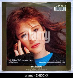 Couverture arrière de la version vinyle de sept pouces de I Think We're Alone Now de Tiffany, sortie en 1987 Banque D'Images