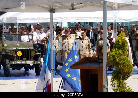 Antibes, France - 8 mai 2024 - la célébration du jour de la victoire de la seconde Guerre mondiale par un jour ensoleillé de printemps Banque D'Images