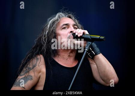 Sänger Mark Osegueda der US-amerikanischen Thrash-Metal-Band Kerry King BEI Rock im Park RIP 2024. Rock im Park ist ein jährlich am ersten Wochenende im Juni im Volkspark Dutzendteich in Nürnberg stattfindendes Musikfestival und eine Parallelveranstaltung zu Rock am Ring mit einer in der Regel identischen Bandbesetzung. Nürnberg, 09.06.2024 Bayern Deutschland *** chanteur Mark Osegueda du groupe de thrash metal américain Kerry King at Rock im Park Rip 2024 Rock im Park est un festival de musique qui se tient chaque année le premier week-end de juin à Volkspark Dutzendteich à Nuremberg et un événement parallèle au Rock am Ri Banque D'Images