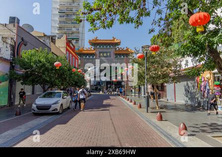 Buenos Aires, Argentine - 17 mars 2024 : le Chinatown de la ville de Buenos Aires. Banque D'Images