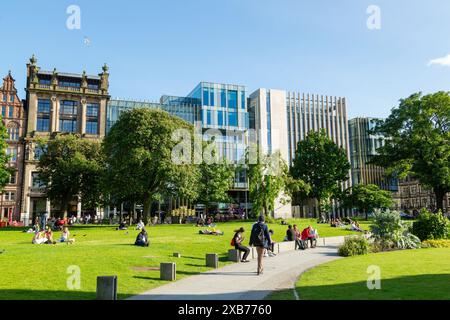 Une journée d'été à St Andrews Square, Édimbourg, Écosse Banque D'Images