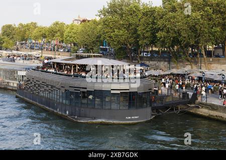 Paris, France. 6 juin 2024. Restaurant le Flow à Paris, France. Crédit : Gerard Crossay/Alamy Stock photo Banque D'Images