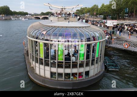 Paris, France. 6 juin 2024. Restaurant le Flow à Paris, France. Crédit : Gerard Crossay/Alamy Stock photo Banque D'Images