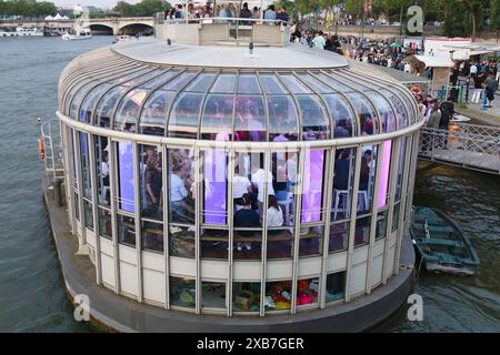 Paris, France. 6 juin 2024. Restaurant le Flow à Paris, France. Crédit : Gerard Crossay/Alamy Stock photo Banque D'Images