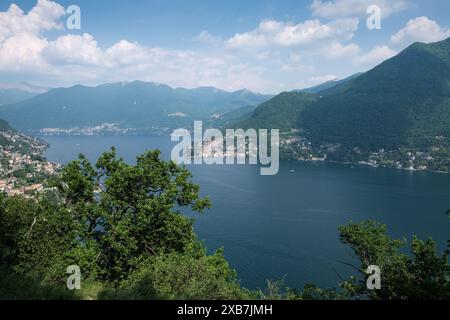 Vue sur le lac de Côme au printemps Banque D'Images